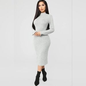 Fashion Nova Women's Gray Ribbed Knit Midi Dress - Size S